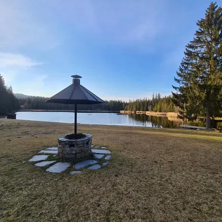 Charmantes Am Waldrand شاليه Karlstift